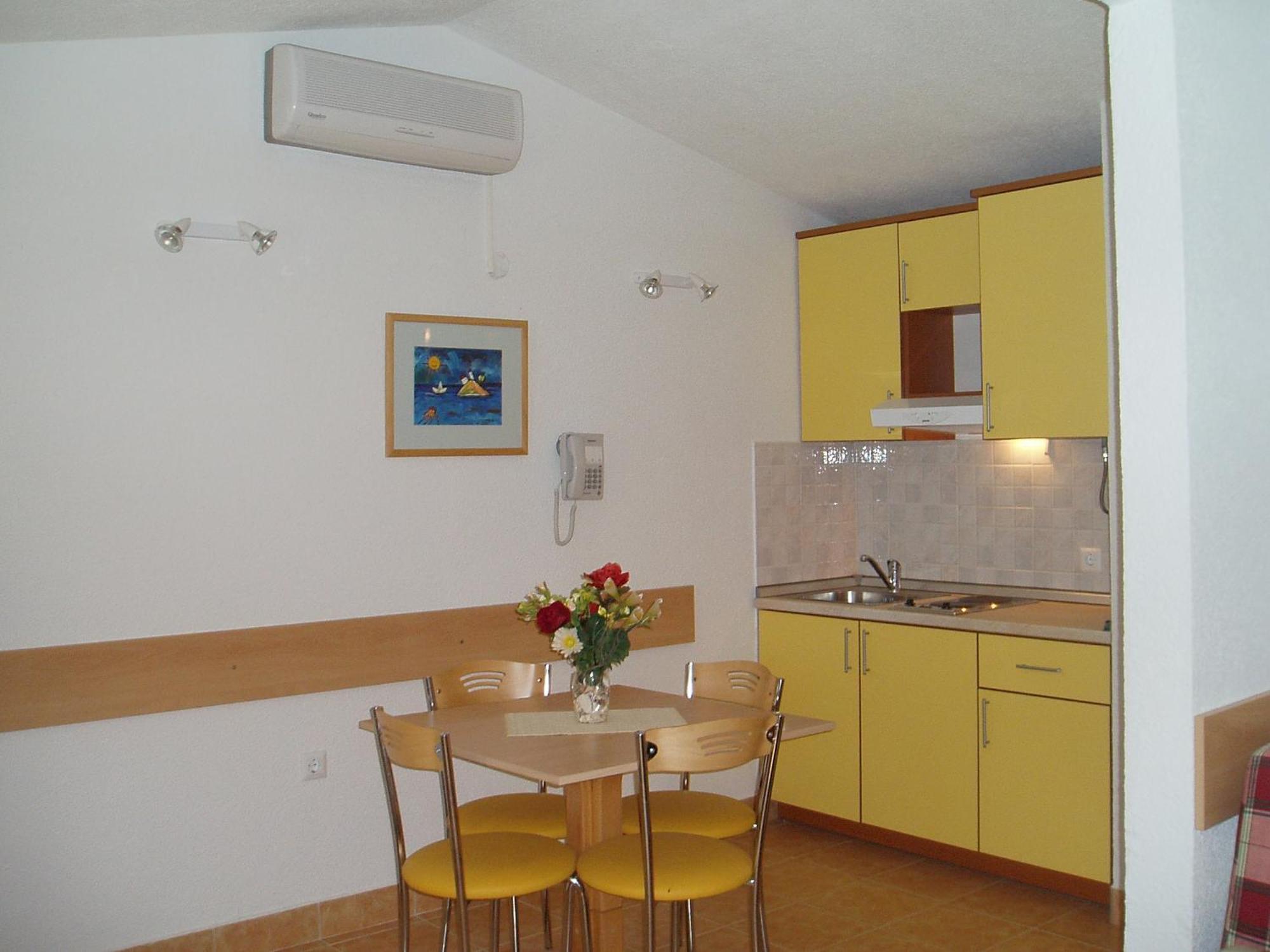 Apartment Bonaca Klek Exterior photo