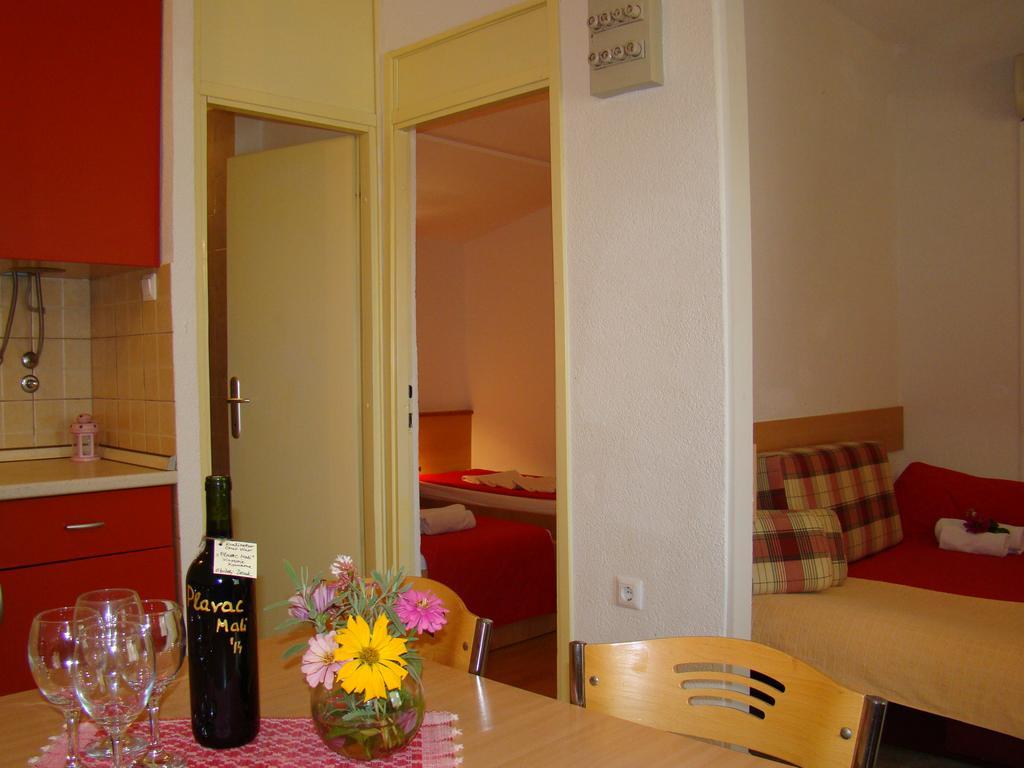 Apartment Bonaca Klek Exterior photo